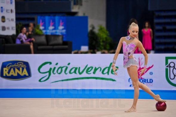 Yana nel 2012 alla World Cup di Pesaro, categoria "junior"
